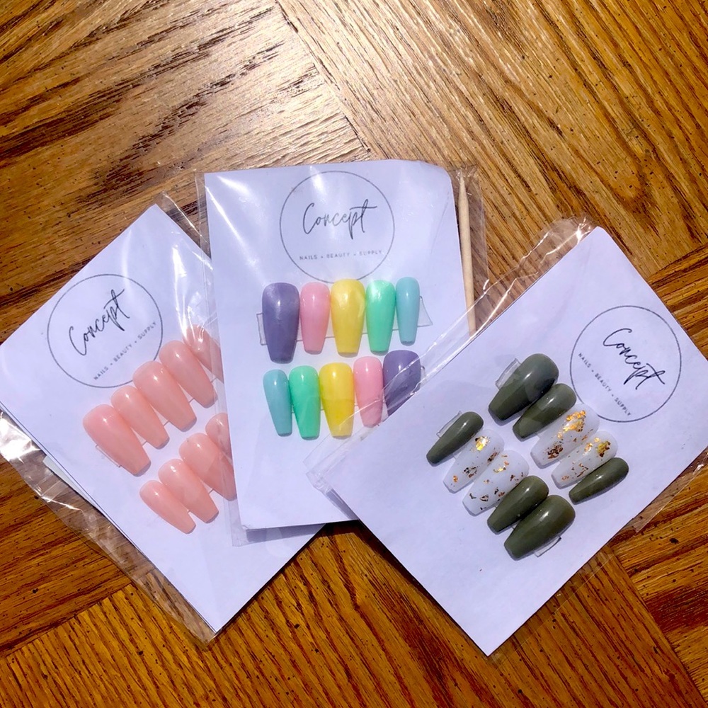3 pairs of luxury artificial nails press on nails.